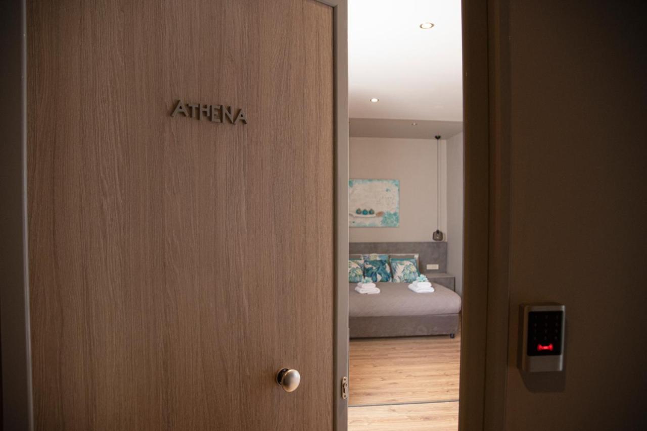 Wisdom Residence Luxury Apartments At Plaka Athens Exterior photo